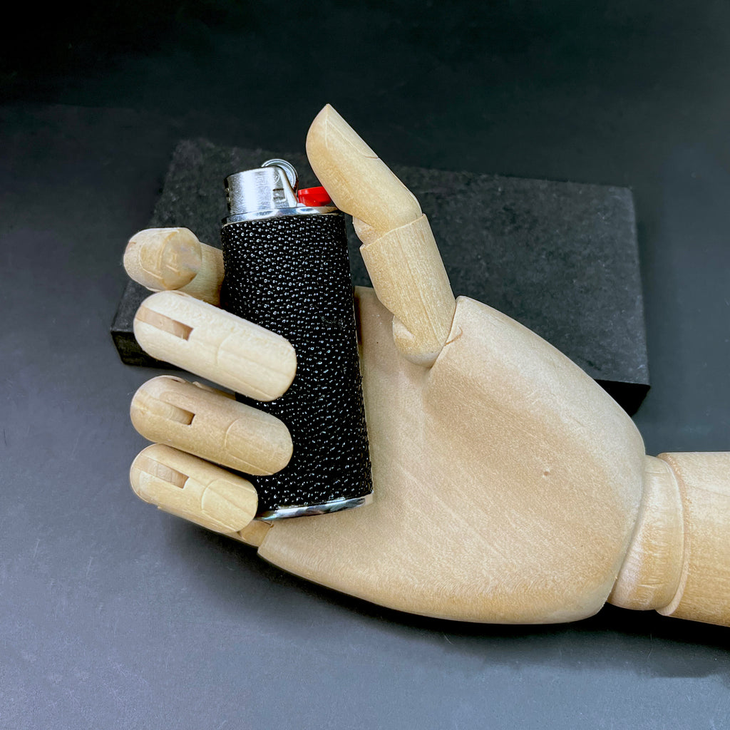 Black Caviar Shagreen Classic Lighter Case